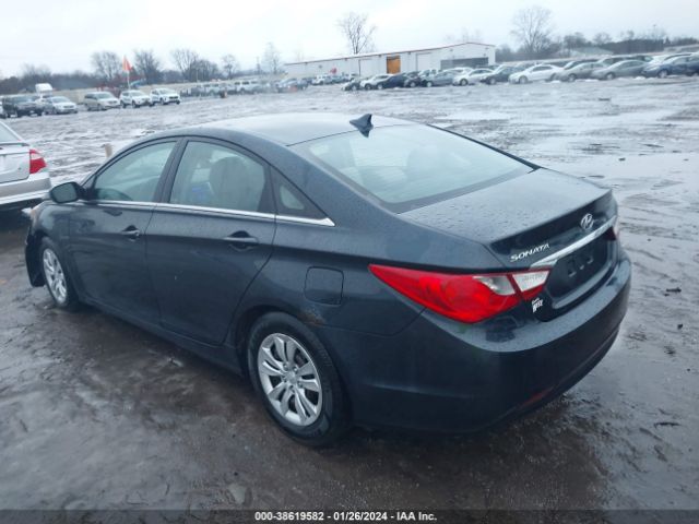 Photo 2 VIN: 5NPEB4AC3BH026856 - HYUNDAI SONATA 