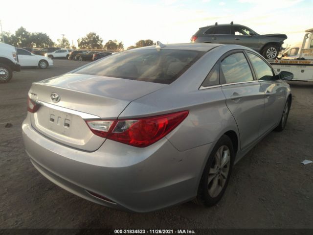 Photo 3 VIN: 5NPEB4AC3BH043012 - HYUNDAI SONATA 