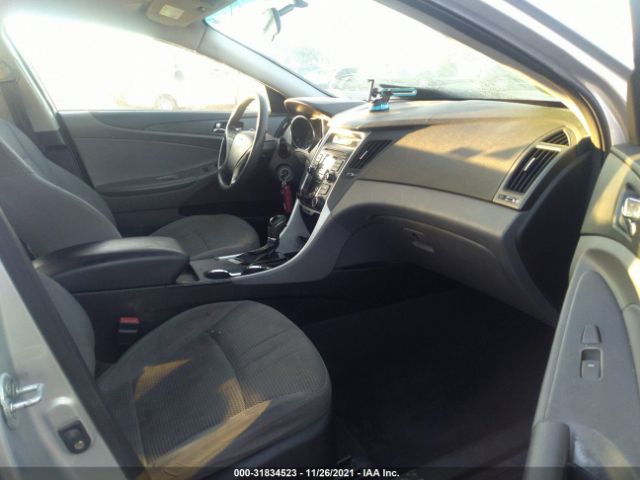 Photo 4 VIN: 5NPEB4AC3BH043012 - HYUNDAI SONATA 