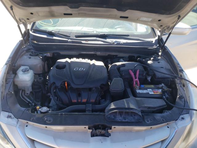 Photo 6 VIN: 5NPEB4AC3BH093425 - HYUNDAI SONATA GLS 