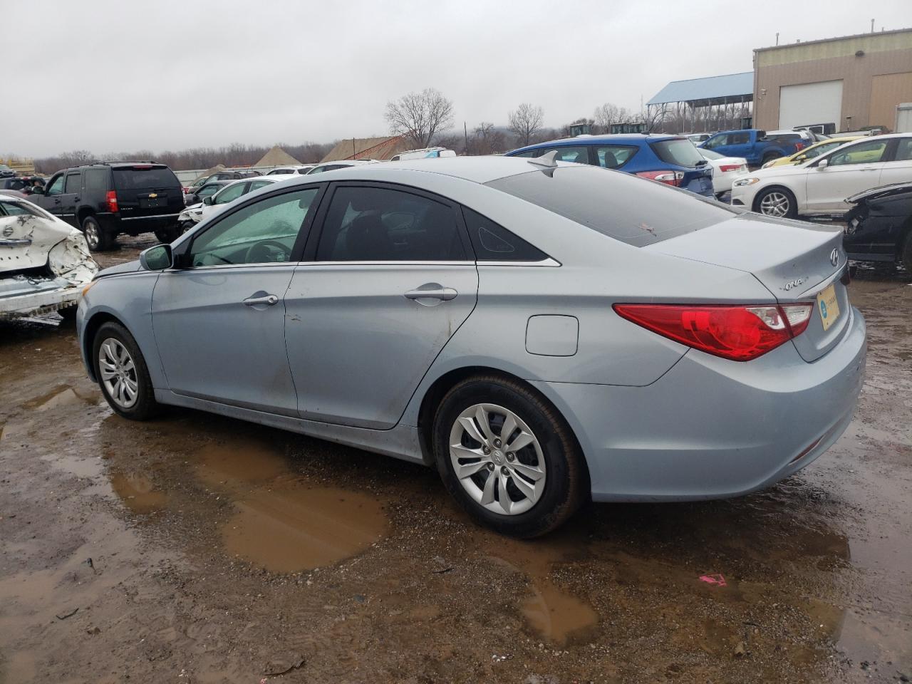 Photo 2 VIN: 5NPEB4AC3BH161383 - HYUNDAI SONATA 