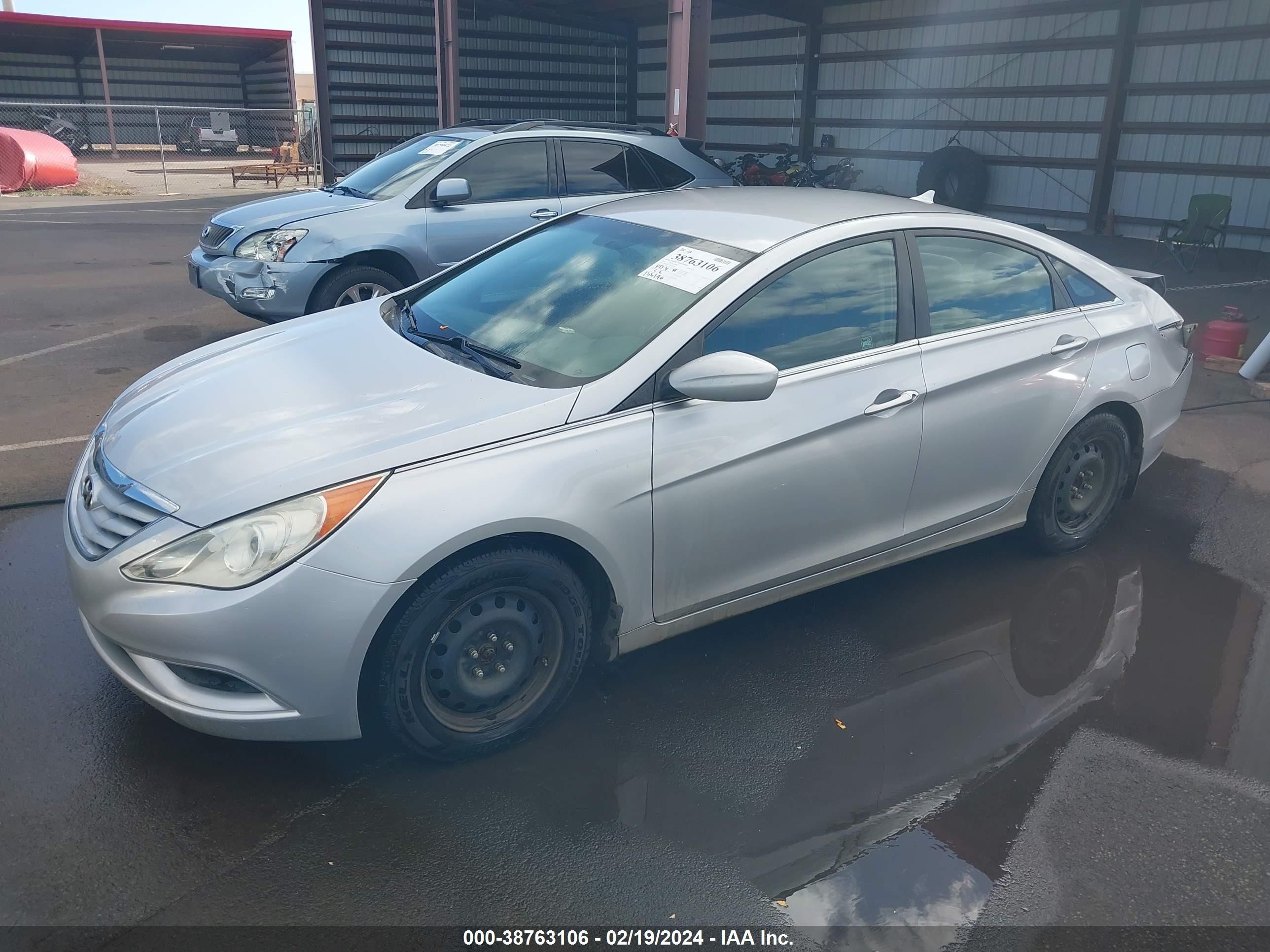 Photo 1 VIN: 5NPEB4AC3BH181200 - HYUNDAI SONATA 