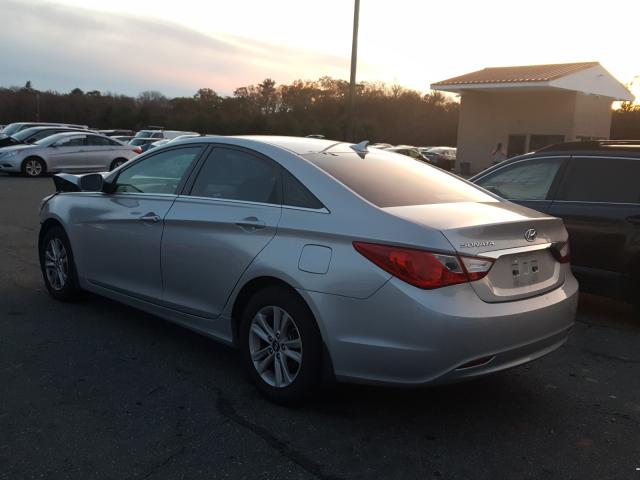 Photo 2 VIN: 5NPEB4AC3BH196201 - HYUNDAI SONATA GLS 