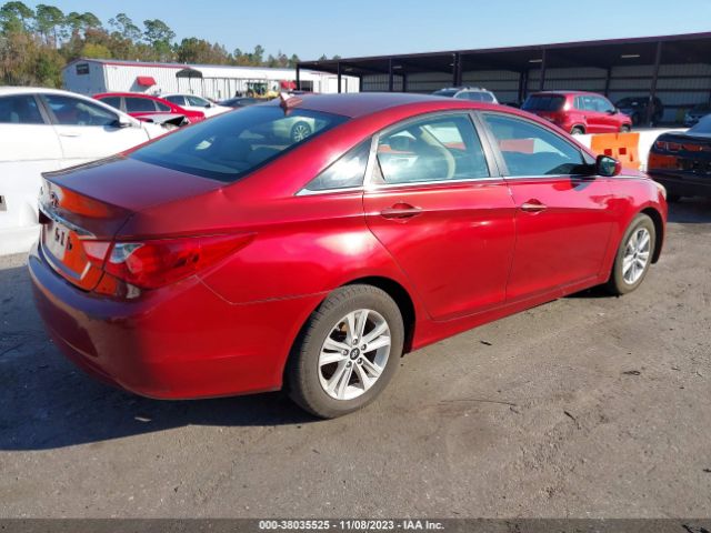 Photo 3 VIN: 5NPEB4AC3BH217144 - HYUNDAI SONATA 