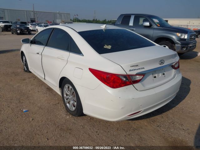 Photo 2 VIN: 5NPEB4AC3BH258857 - HYUNDAI SONATA 