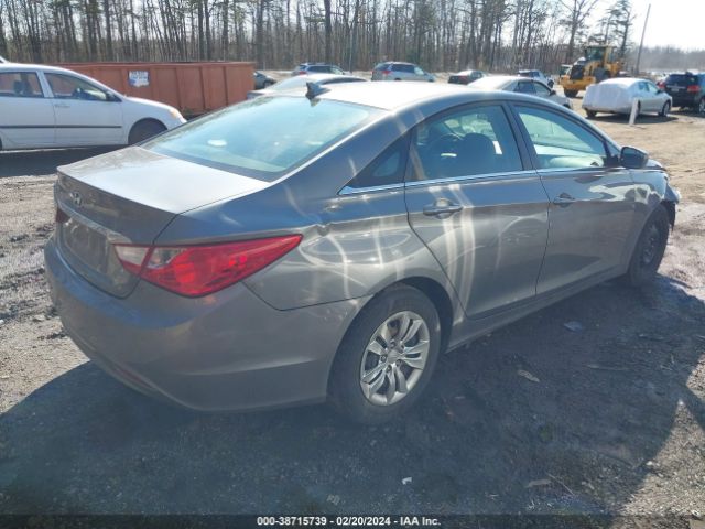 Photo 3 VIN: 5NPEB4AC3BH282916 - HYUNDAI SONATA 