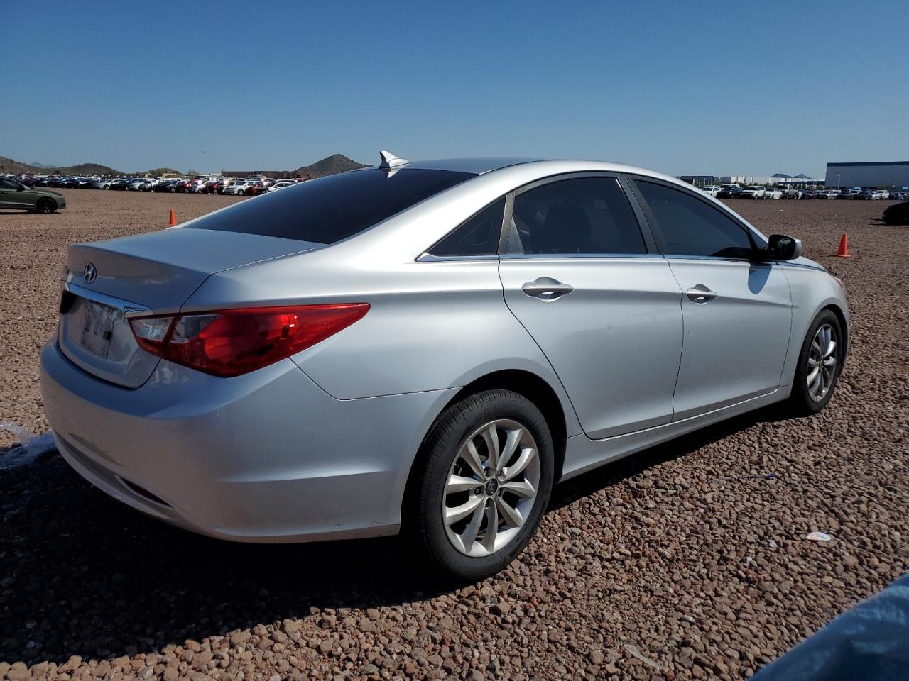 Photo 2 VIN: 5NPEB4AC3BH290112 - HYUNDAI SONATA 