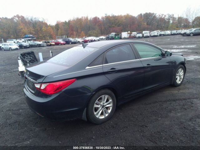 Photo 3 VIN: 5NPEB4AC3BH299280 - HYUNDAI SONATA 