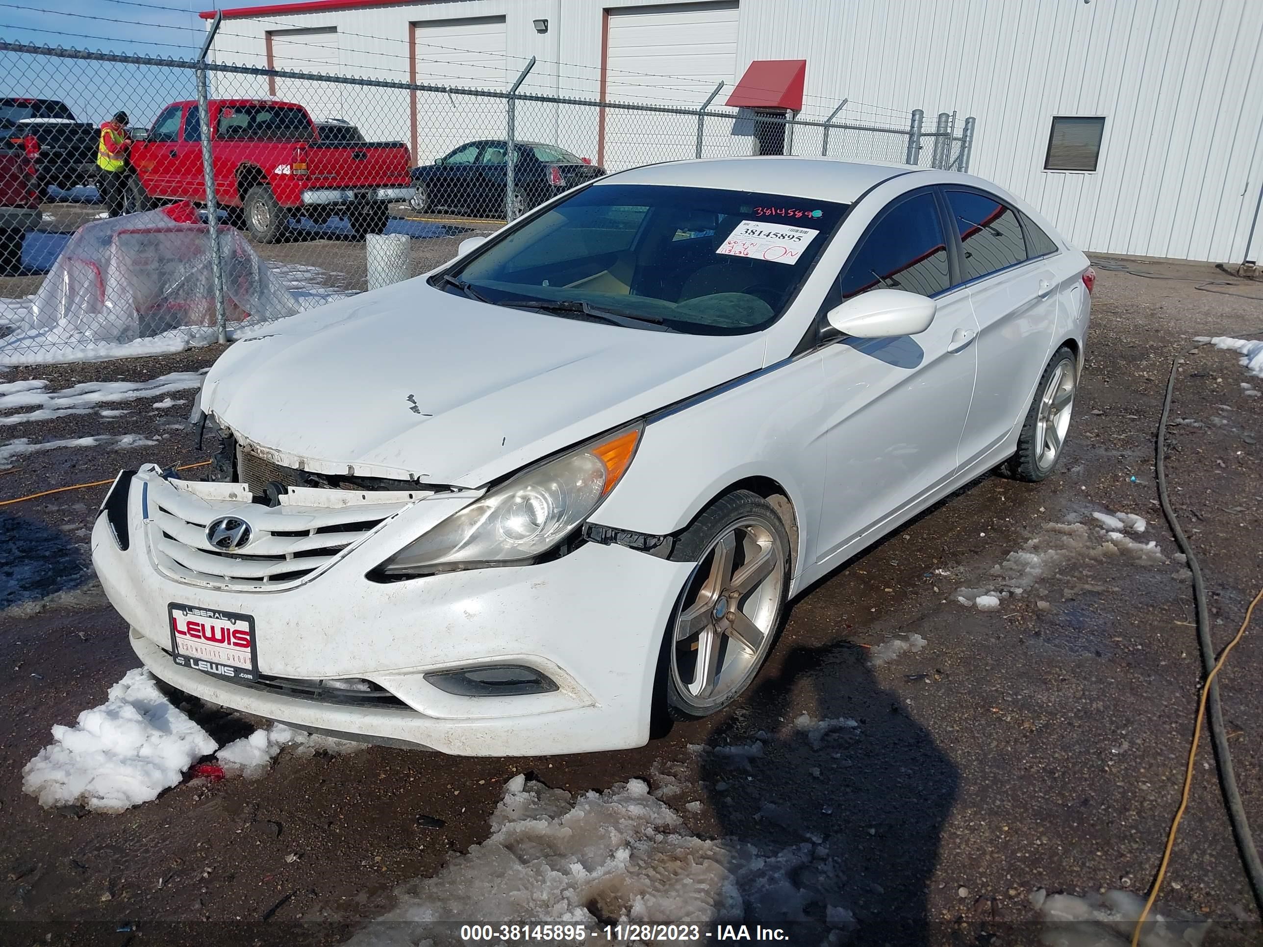 Photo 1 VIN: 5NPEB4AC3CH329413 - HYUNDAI SONATA 