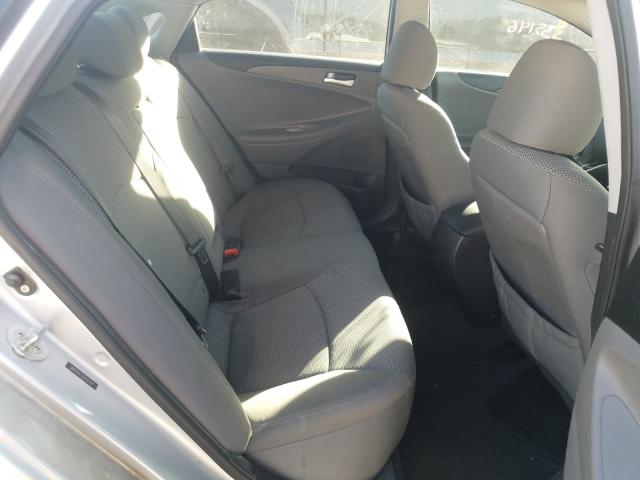 Photo 5 VIN: 5NPEB4AC3CH335146 - HYUNDAI SONATA GLS 