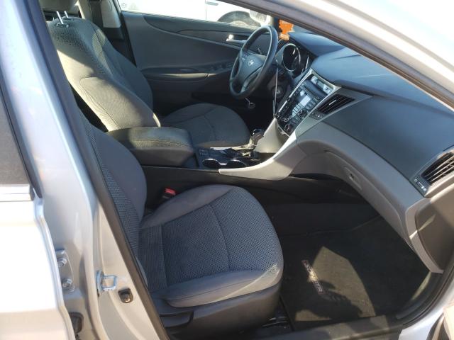 Photo 4 VIN: 5NPEB4AC3CH339682 - HYUNDAI SONATA GLS 