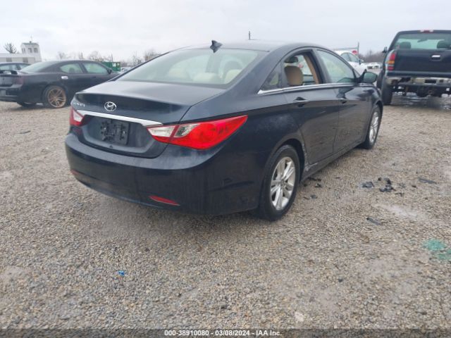 Photo 3 VIN: 5NPEB4AC3CH348060 - HYUNDAI SONATA 