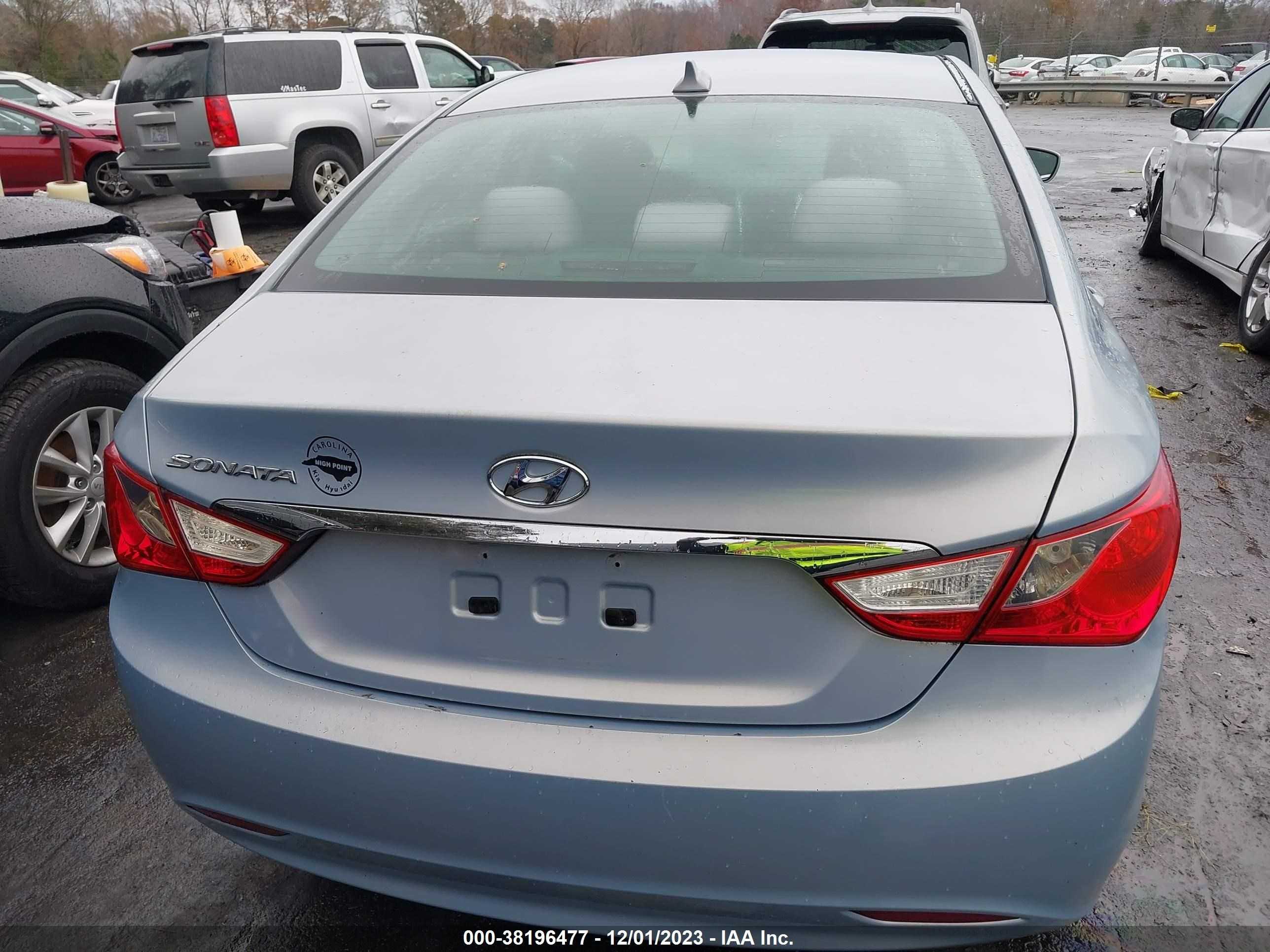 Photo 15 VIN: 5NPEB4AC3CH348320 - HYUNDAI SONATA 