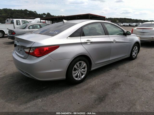 Photo 3 VIN: 5NPEB4AC3CH348379 - HYUNDAI SONATA 