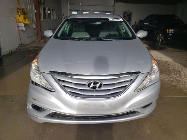 Photo 4 VIN: 5NPEB4AC3CH370902 - HYUNDAI SONATA 