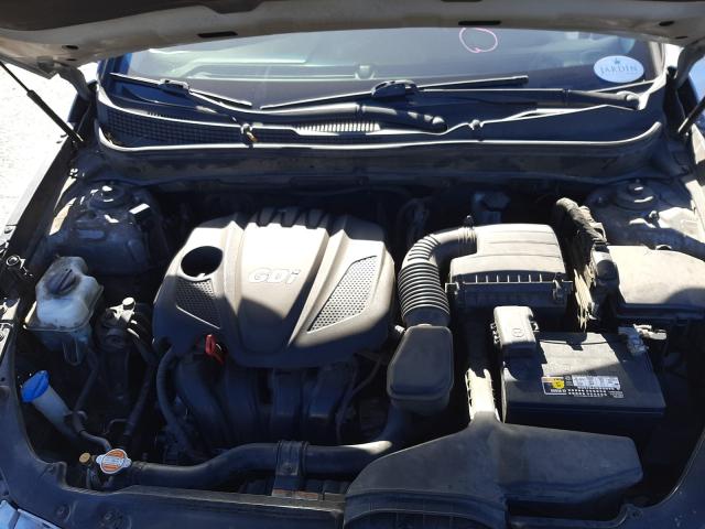 Photo 6 VIN: 5NPEB4AC3CH392690 - HYUNDAI SONATA GLS 