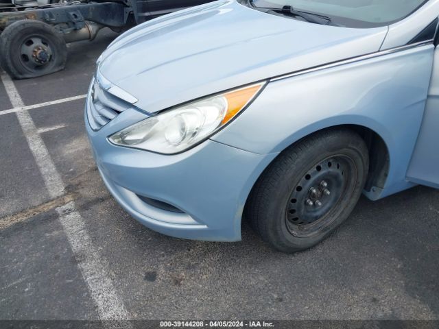 Photo 5 VIN: 5NPEB4AC3CH400559 - HYUNDAI SONATA 