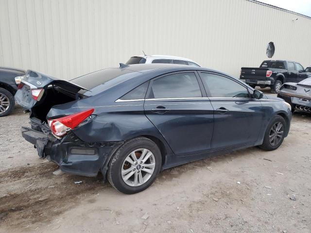 Photo 2 VIN: 5NPEB4AC3CH411268 - HYUNDAI SONATA GLS 