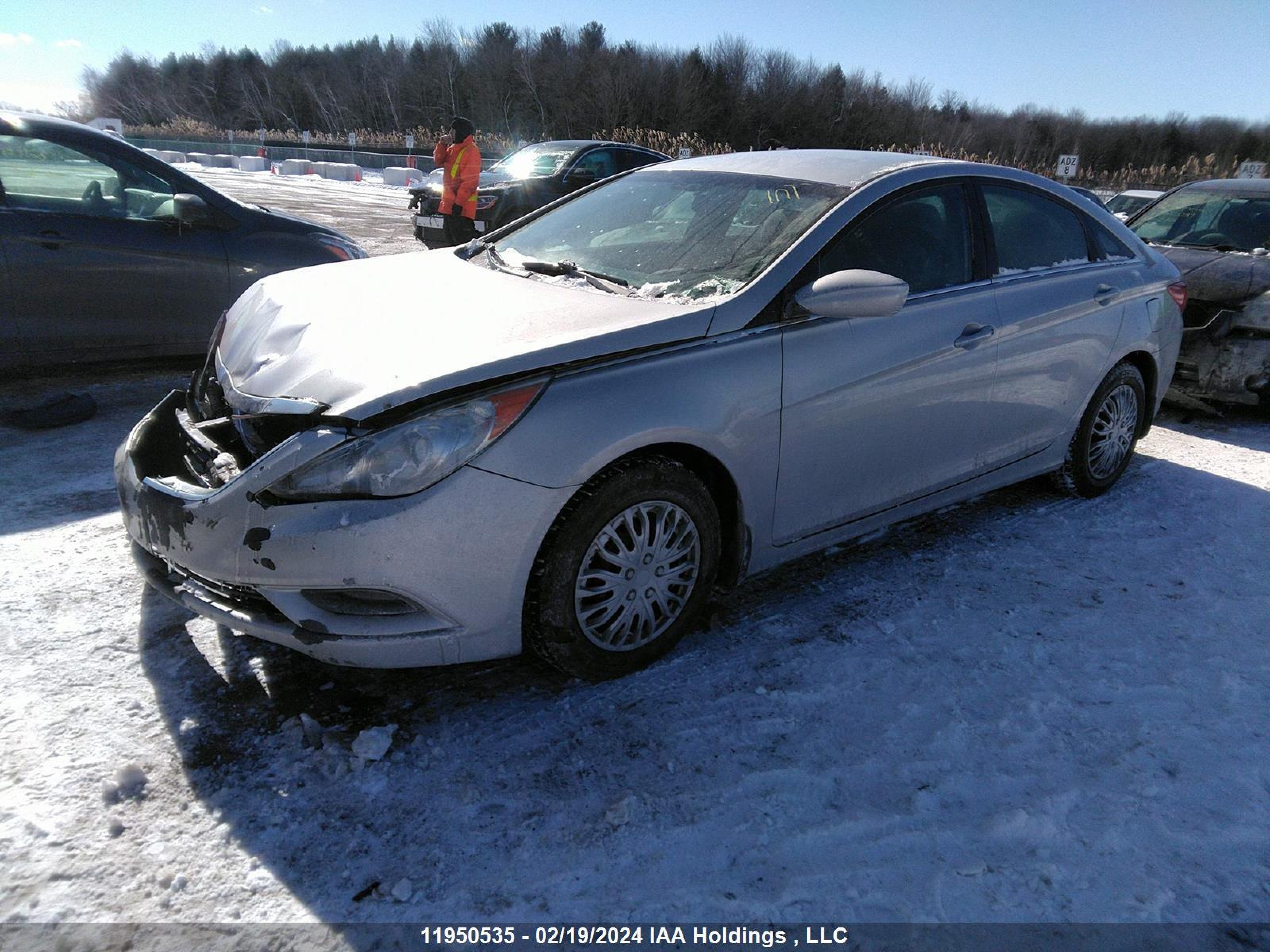 Photo 1 VIN: 5NPEB4AC3CH412467 - HYUNDAI SONATA 