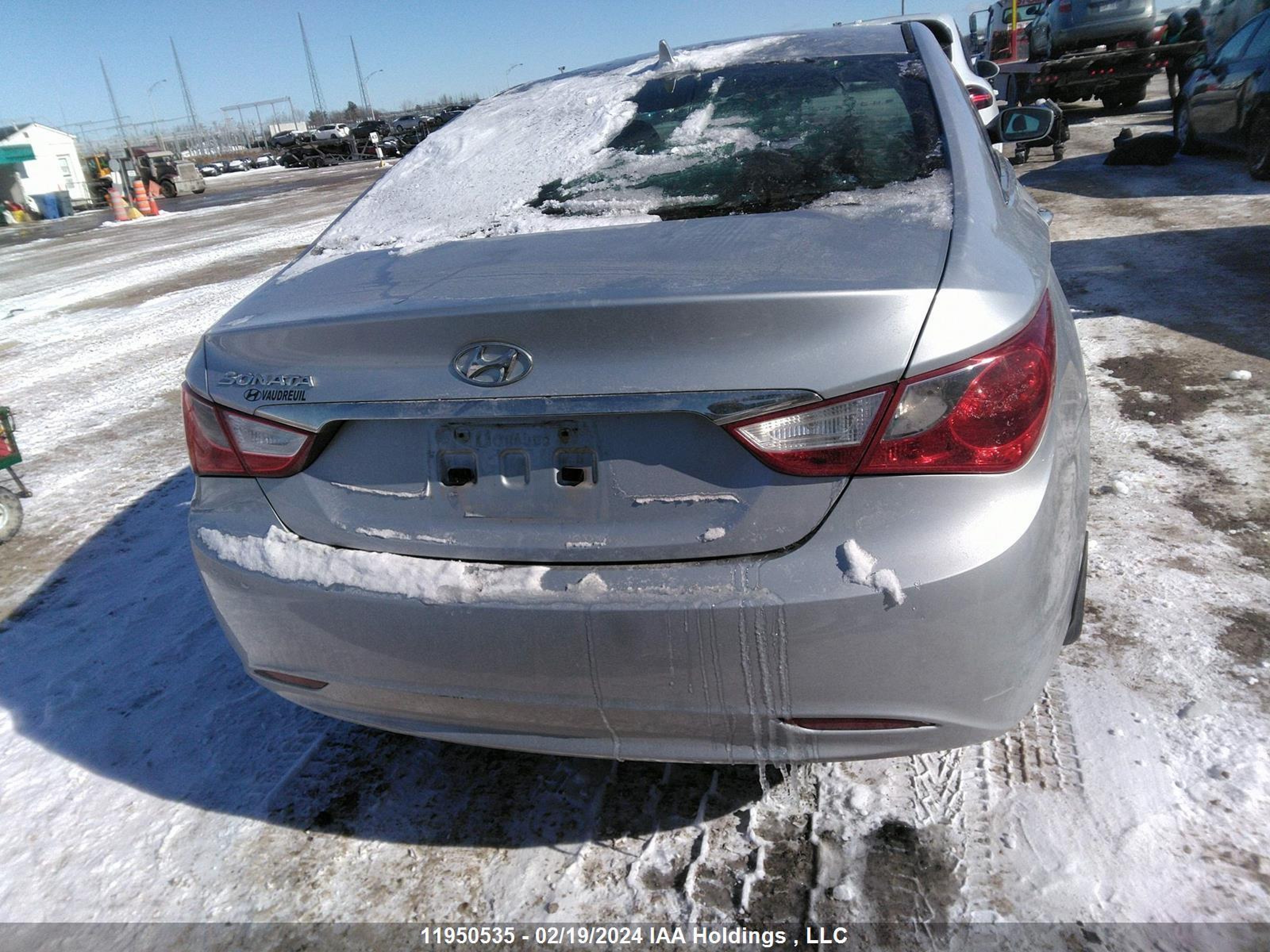 Photo 15 VIN: 5NPEB4AC3CH412467 - HYUNDAI SONATA 