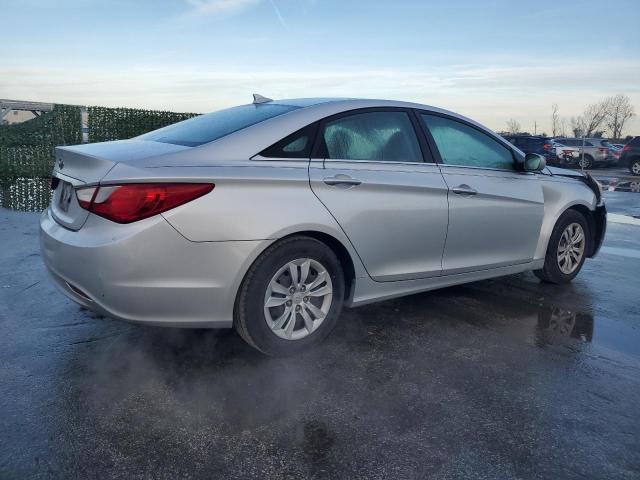 Photo 2 VIN: 5NPEB4AC3CH437112 - HYUNDAI SONATA 