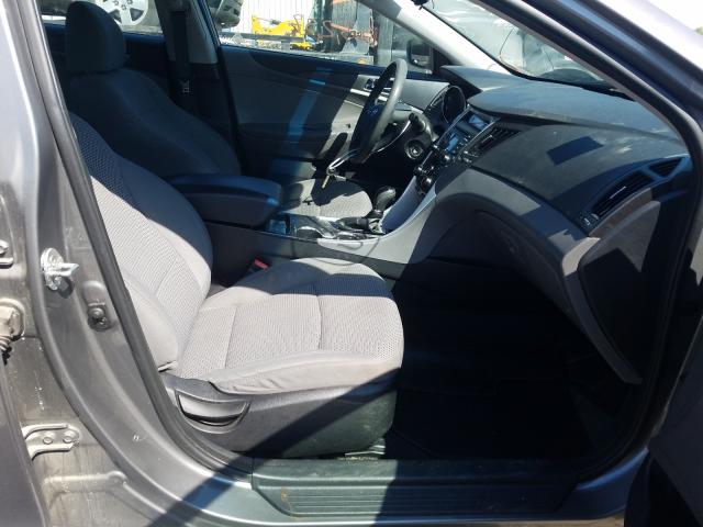 Photo 4 VIN: 5NPEB4AC3CH443847 - HYUNDAI SONATA GLS 