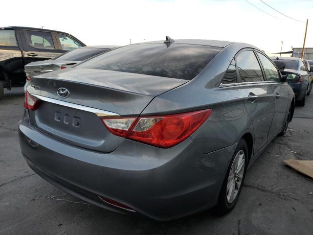 Photo 3 VIN: 5NPEB4AC3CH445906 - HYUNDAI SONATA GLS 