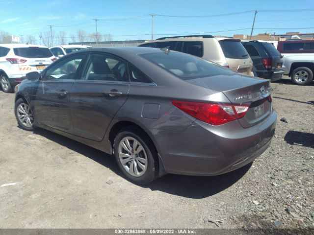 Photo 2 VIN: 5NPEB4AC3CH450538 - HYUNDAI SONATA 