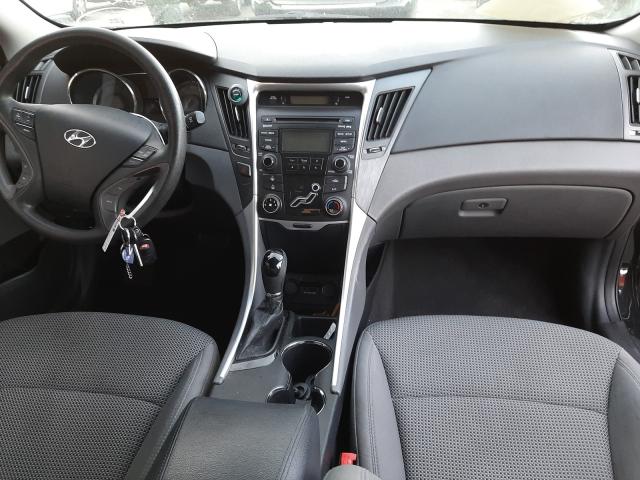 Photo 8 VIN: 5NPEB4AC3CH458400 - HYUNDAI SONATA GLS 