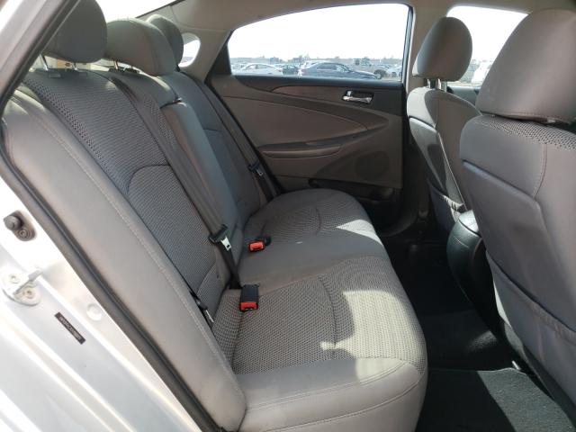 Photo 5 VIN: 5NPEB4AC3CH466819 - HYUNDAI SONATA GLS 