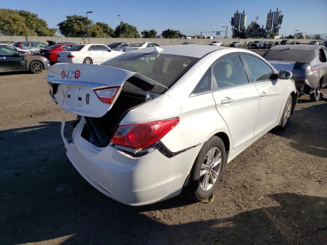 Photo 3 VIN: 5NPEB4AC3CH468487 - HYUNDAI SONATA GLS 