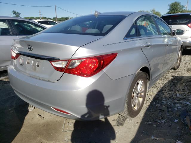 Photo 3 VIN: 5NPEB4AC3CH471759 - HYUNDAI SONATA GLS 