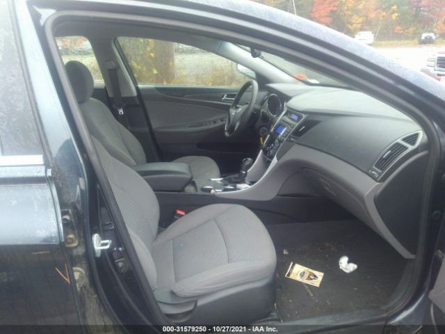 Photo 4 VIN: 5NPEB4AC3CH472605 - HYUNDAI SONATA 