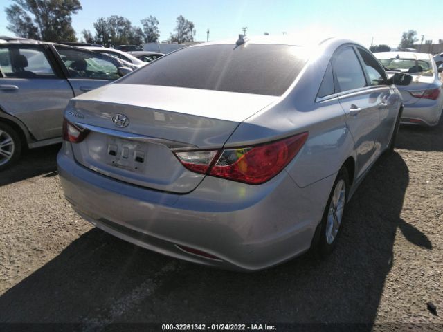 Photo 3 VIN: 5NPEB4AC3CH477626 - HYUNDAI SONATA 