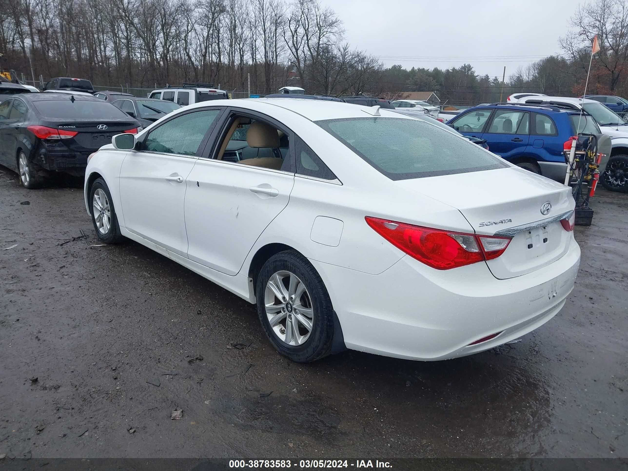 Photo 2 VIN: 5NPEB4AC3CH479599 - HYUNDAI SONATA 