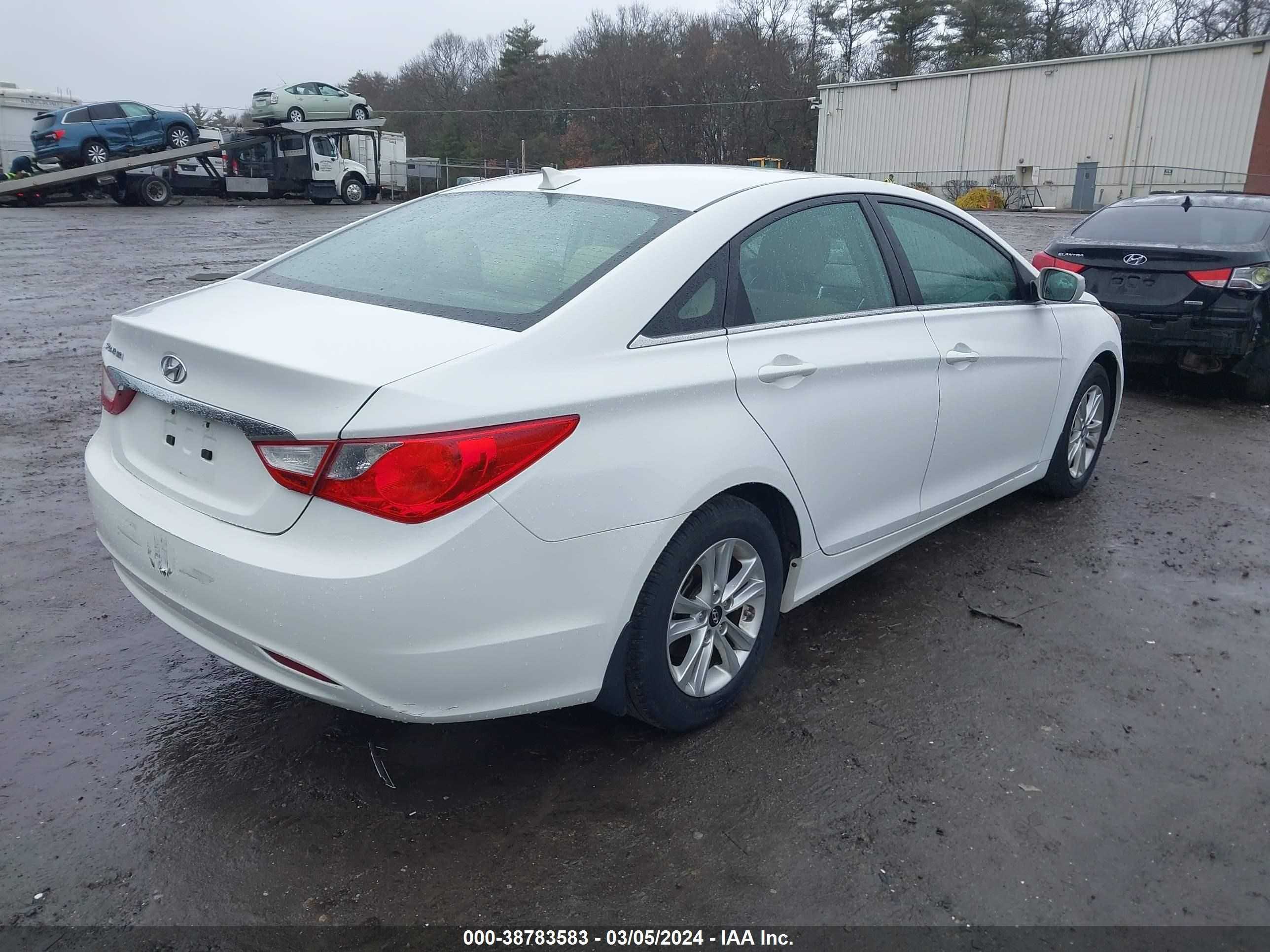 Photo 3 VIN: 5NPEB4AC3CH479599 - HYUNDAI SONATA 