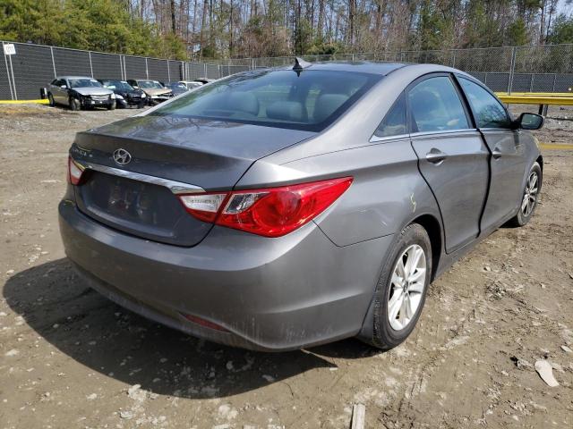 Photo 3 VIN: 5NPEB4AC3CH494393 - HYUNDAI SONATA GLS 