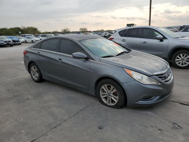 Photo 3 VIN: 5NPEB4AC3CH494779 - HYUNDAI SONATA GLS 