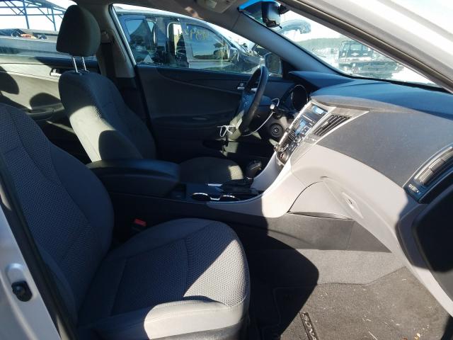 Photo 4 VIN: 5NPEB4AC3CH503447 - HYUNDAI SONATA GLS 