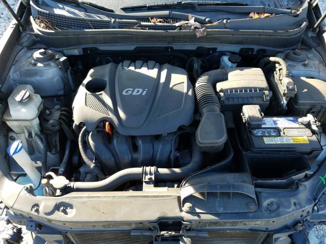 Photo 6 VIN: 5NPEB4AC3CH503447 - HYUNDAI SONATA GLS 