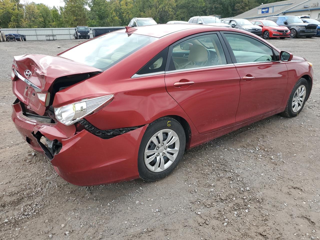 Photo 2 VIN: 5NPEB4AC3DH518175 - HYUNDAI ELANTRA 