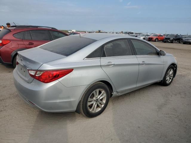 Photo 2 VIN: 5NPEB4AC3DH520976 - HYUNDAI SONATA GLS 