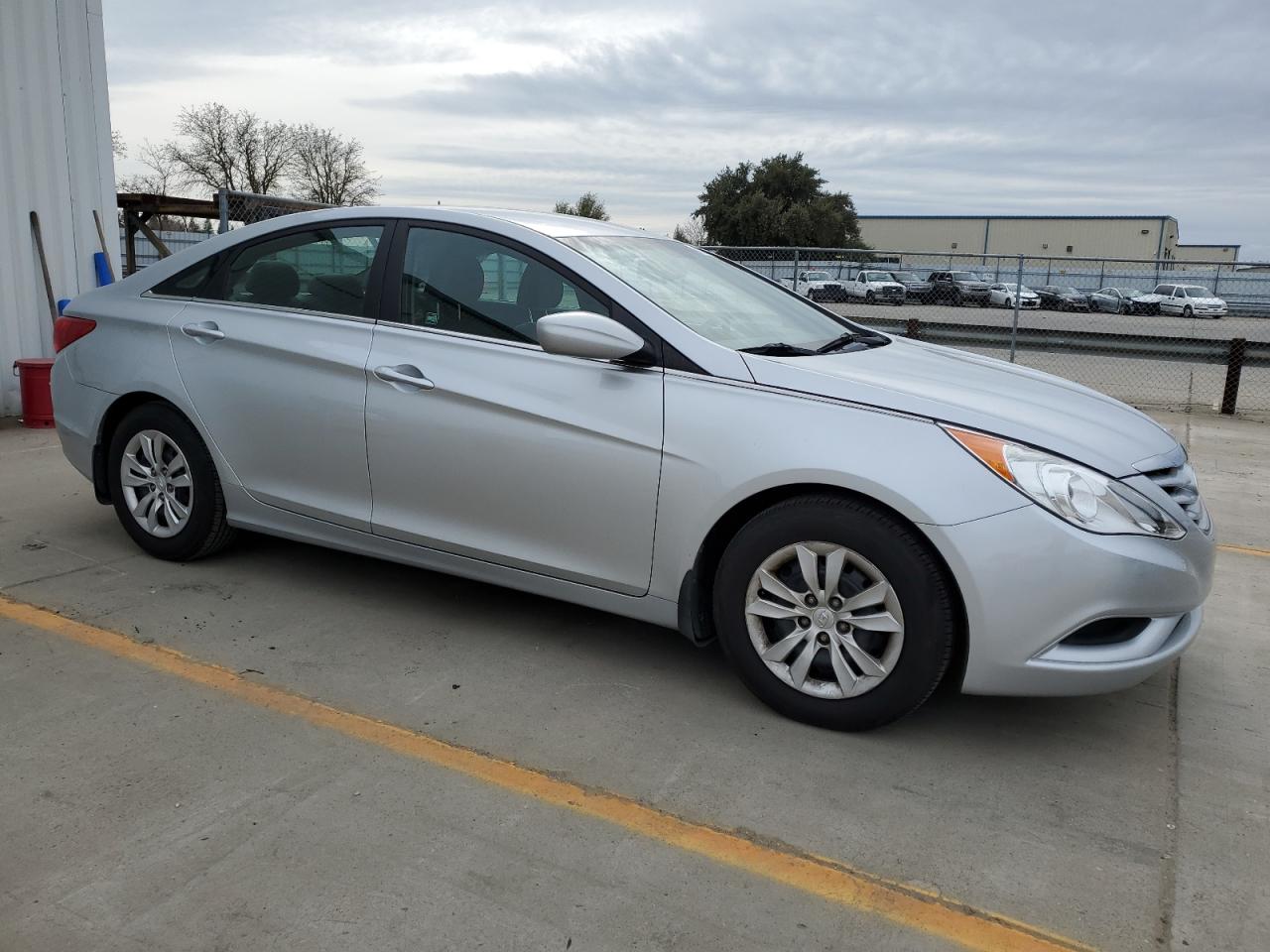 Photo 3 VIN: 5NPEB4AC3DH521111 - HYUNDAI SONATA 