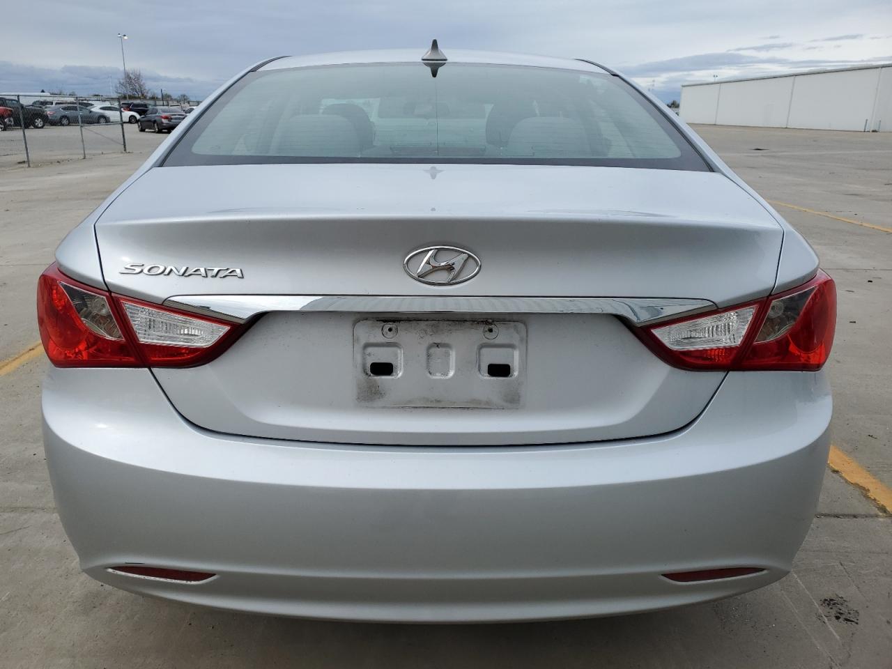 Photo 5 VIN: 5NPEB4AC3DH521111 - HYUNDAI SONATA 