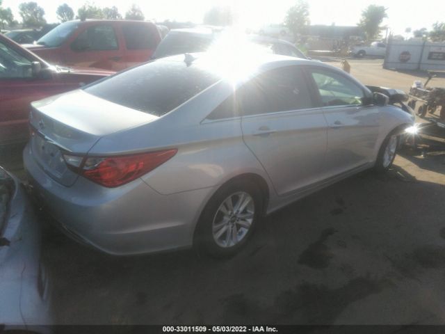 Photo 3 VIN: 5NPEB4AC3DH529662 - HYUNDAI SONATA 