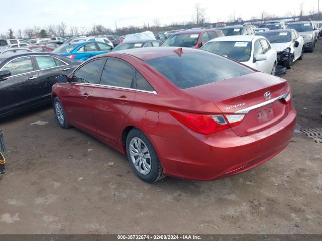 Photo 2 VIN: 5NPEB4AC3DH533002 - HYUNDAI SONATA 