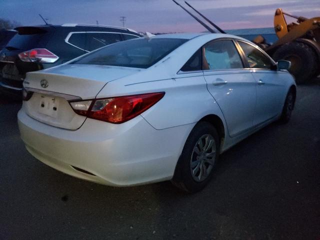 Photo 3 VIN: 5NPEB4AC3DH549832 - HYUNDAI SONATA GLS 