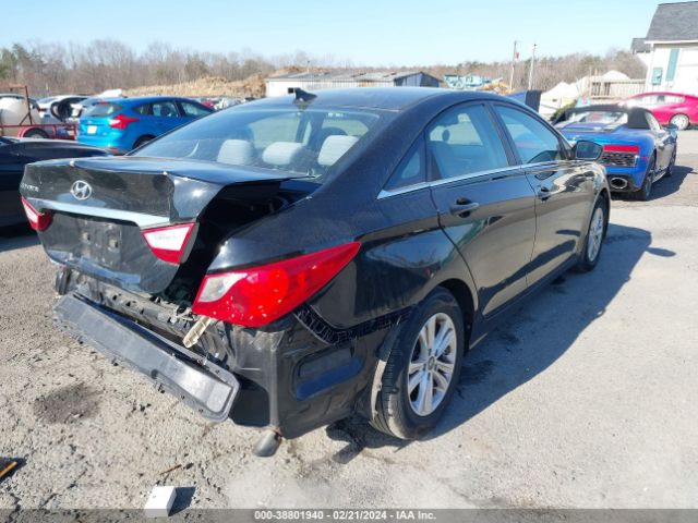 Photo 3 VIN: 5NPEB4AC3DH553850 - HYUNDAI SONATA 