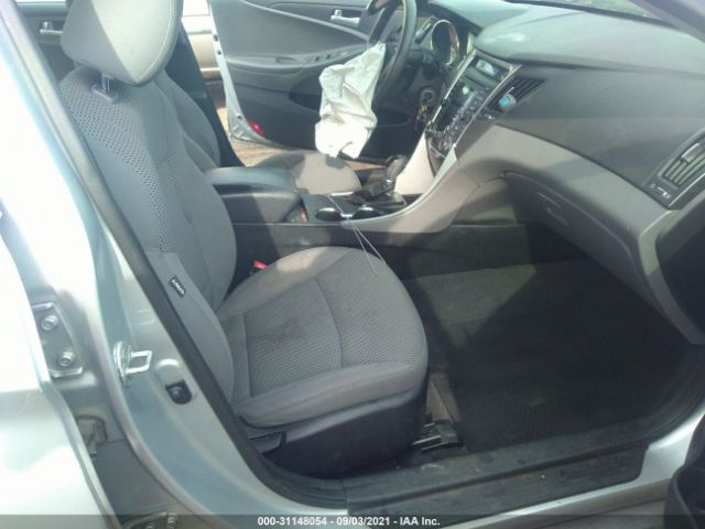 Photo 4 VIN: 5NPEB4AC3DH554870 - HYUNDAI SONATA 