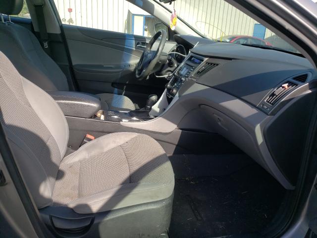 Photo 4 VIN: 5NPEB4AC3DH556909 - HYUNDAI SONATA GLS 